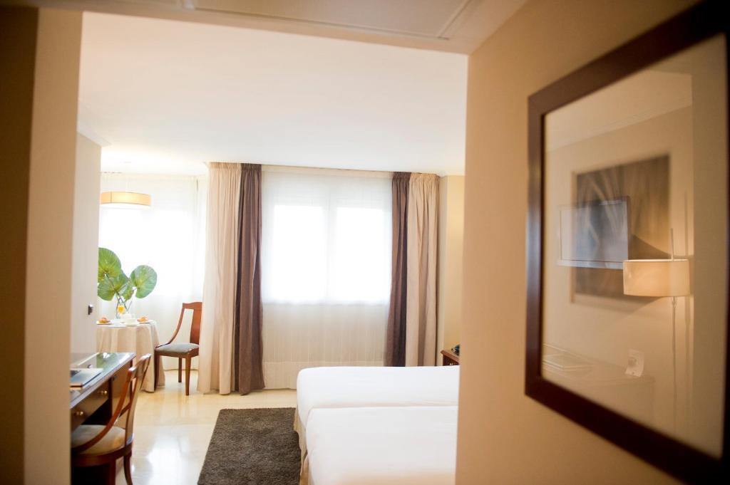 Hotel San Pedro Langreo Δωμάτιο φωτογραφία