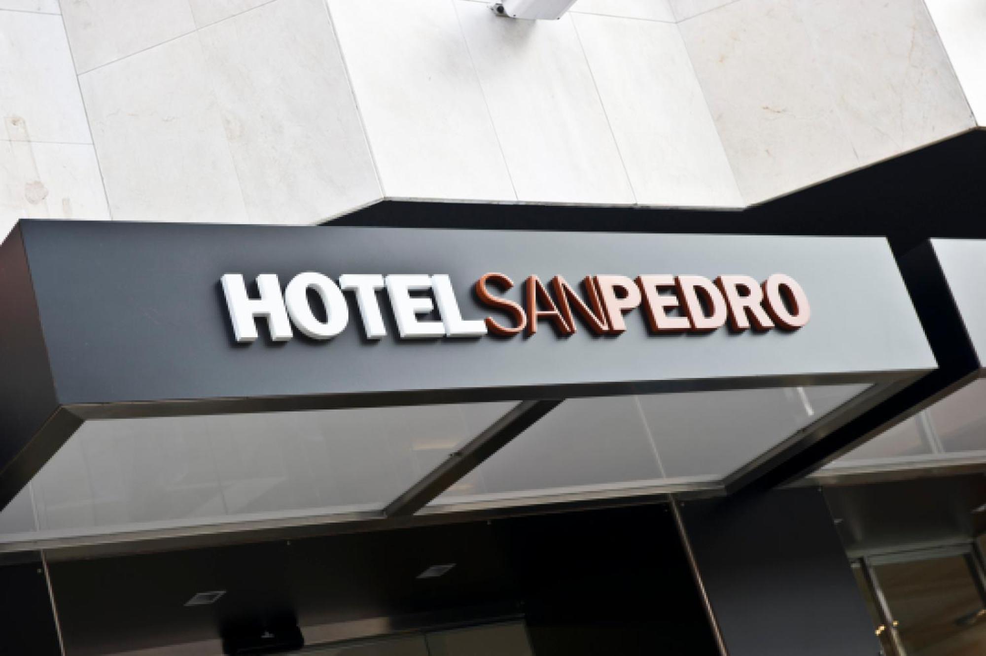 Hotel San Pedro Langreo Εξωτερικό φωτογραφία